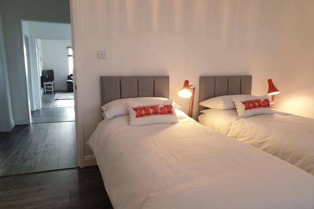 Plas Darien-3 Bed Apt- Sea Views - Sleeps 5 تريرددور المظهر الخارجي الصورة